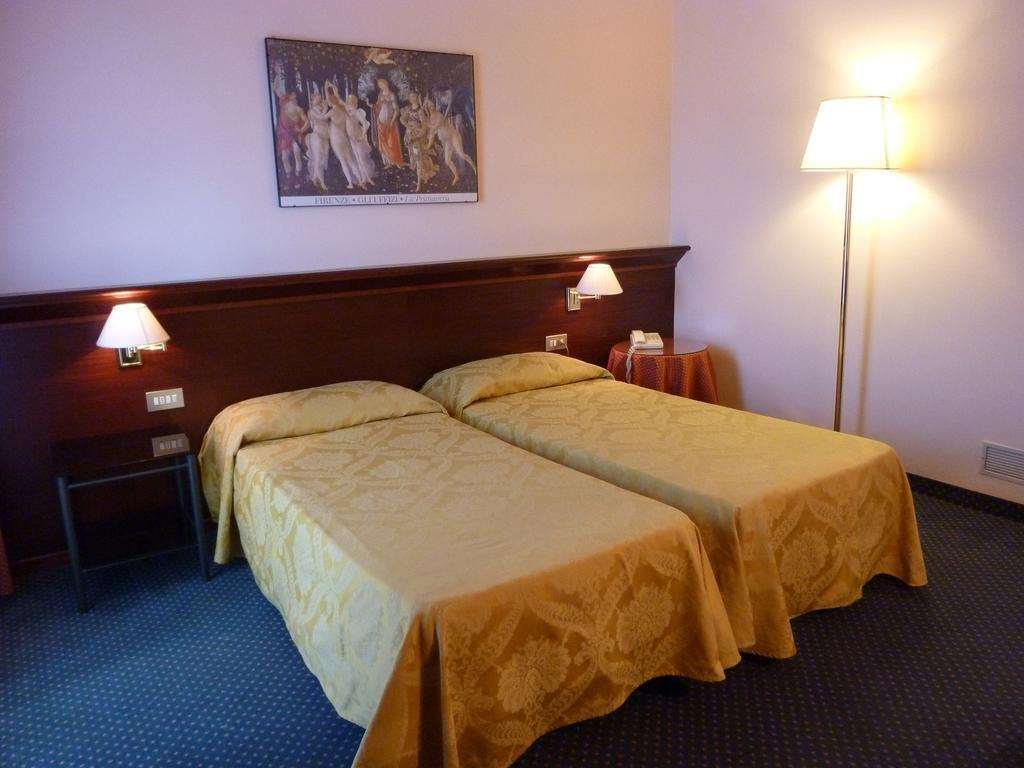 Hotel Torretta Montecatini Terme Rum bild